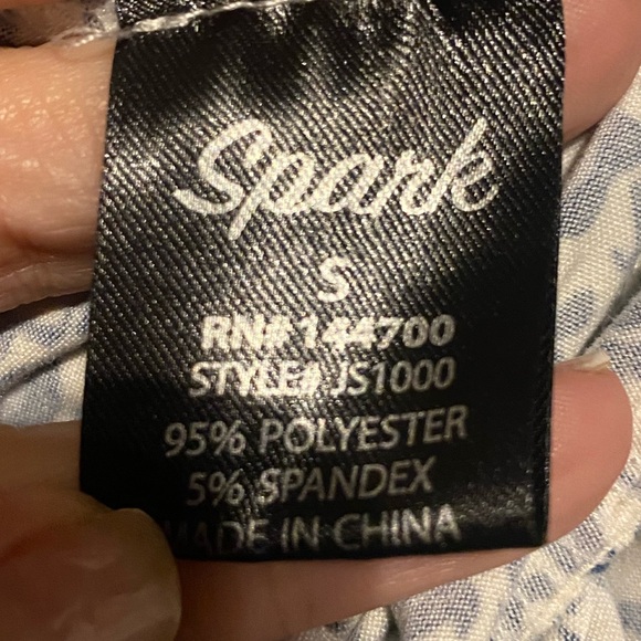 NWOT Spark, Blue and Cream floral print and plain Blue romper Set in a womens S - Picture 8 of 10